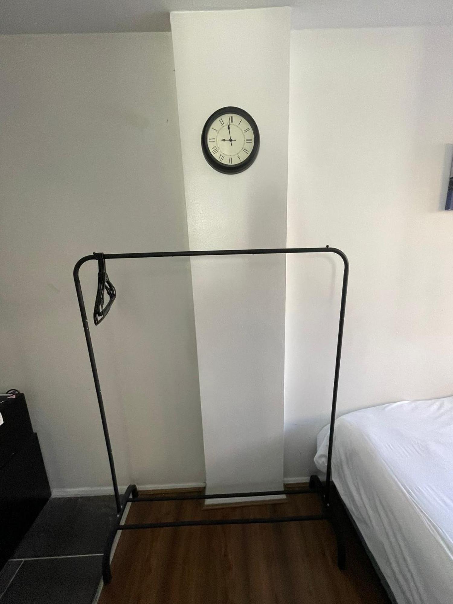 Fantastic Studio, Private Bathroom And Mini Kitchen. Thamesmead  外观 照片